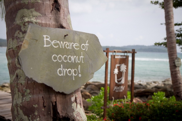 Away-Koh-Kood-Resort-Sign_resize