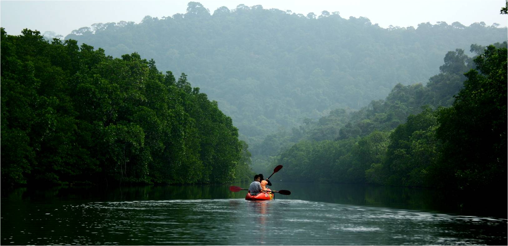 Kayak-to-waterfall